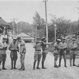 佐倉連隊 「路上測量（於佐倉町田町丁字路）」